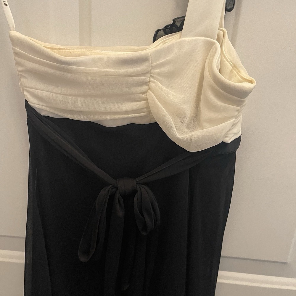 B.Darlin Cocktail Dress Juniors 3/4 Black White One Shoulder Prom Formal Event - Picture 7 of 9